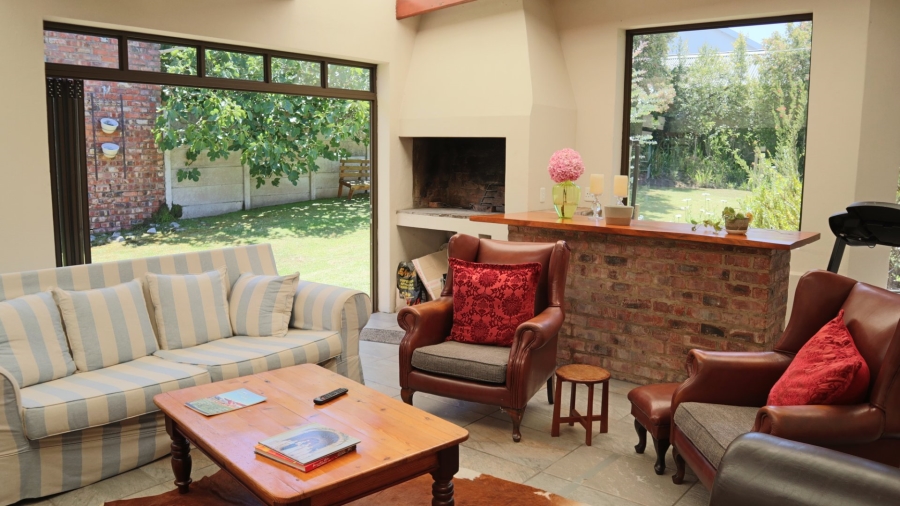 3 Bedroom Property for Sale in Rooi Rivier Rif Western Cape